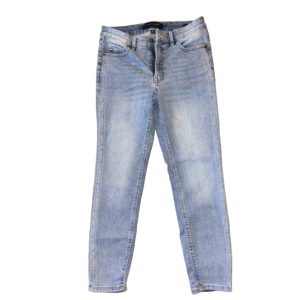 Really cute Tommy Hilfiger Jeans size 4